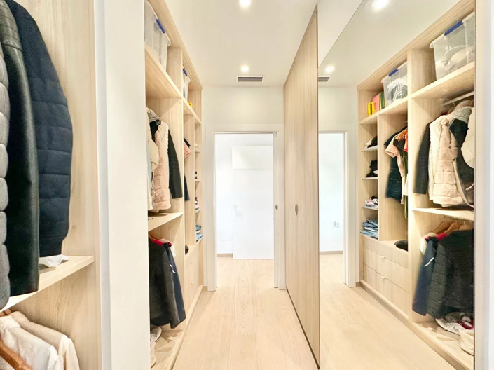 Image No.36-4 Bed Apartment for sale