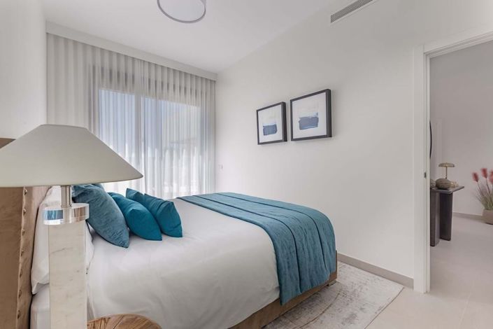 Image No.13-4 Bed Semi-Detached for sale