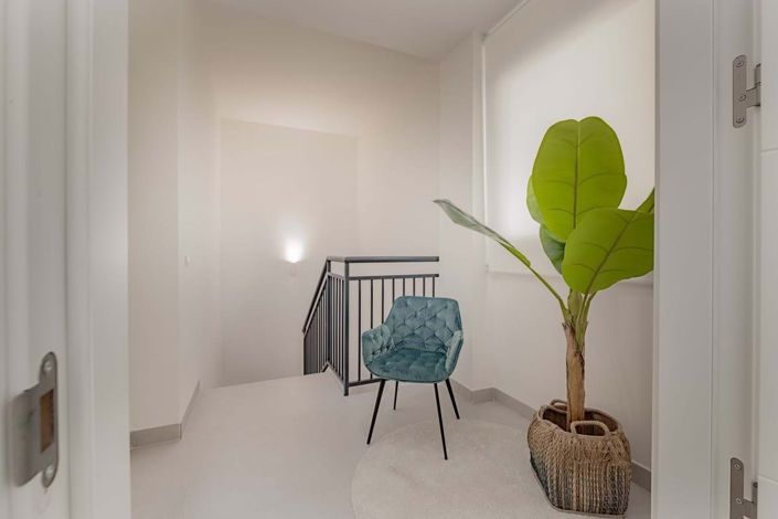 Image No.17-4 Bed Semi-Detached for sale