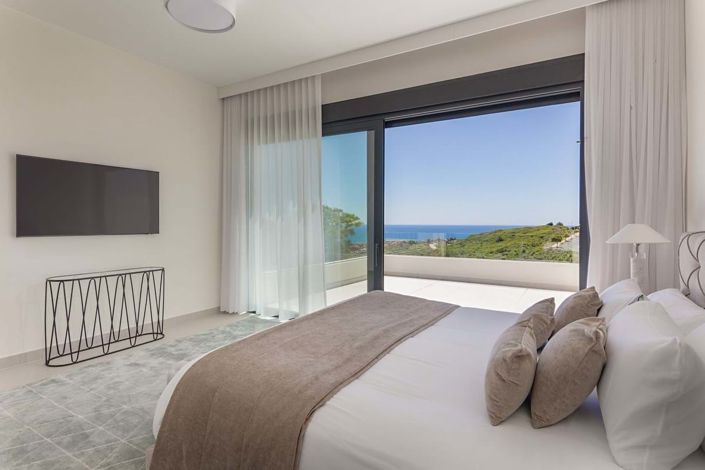 Image No.21-4 Bed Semi-Detached for sale