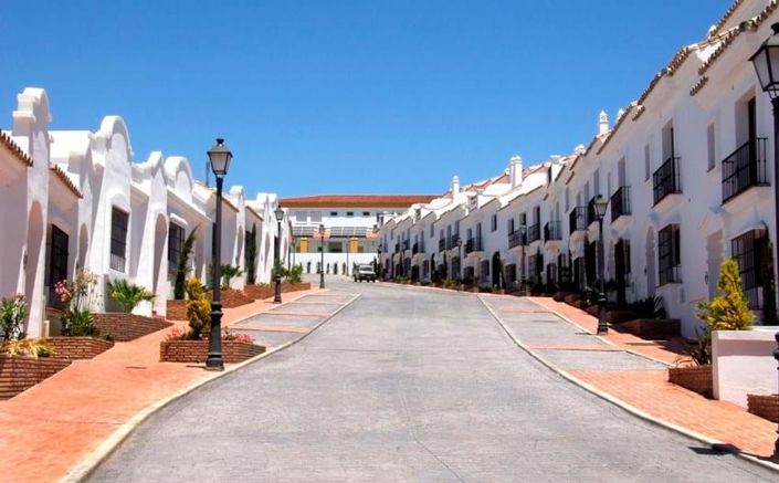 Image No.8-4 Bed Villa for sale