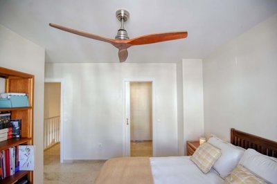 1447-639487-78d1f4f8b6655591b02d22fabb36a692d