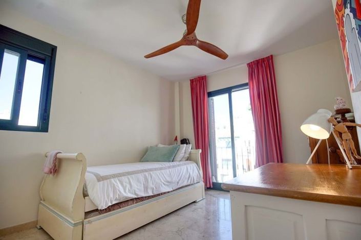 Image No.12-3 Bed Villa for sale