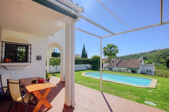 Image No.2-3 Bed Villa for sale