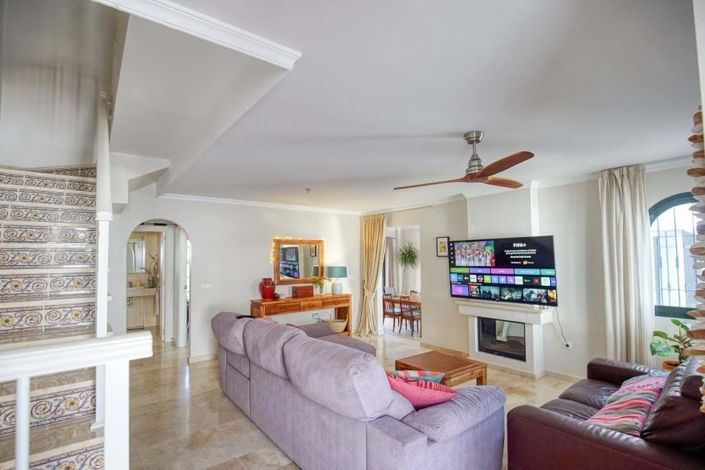 Image No.3-3 Bed Villa for sale