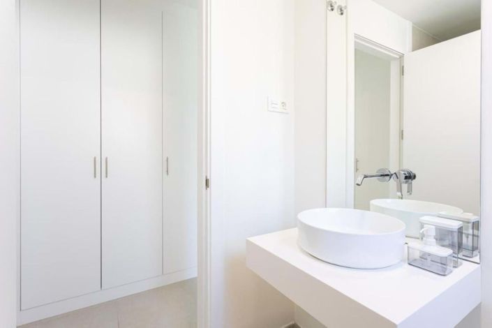 Image No.24-2 Bed Apartment for sale