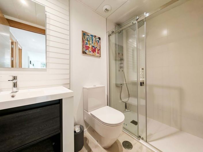 Image No.11-3 Bed Apartment for sale