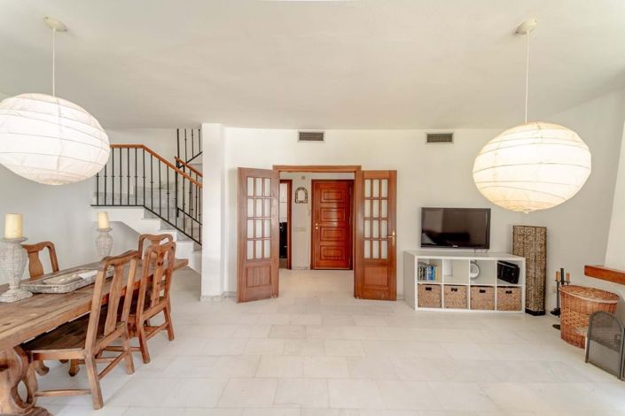 Image No.16-3 Bed Townhouse for sale