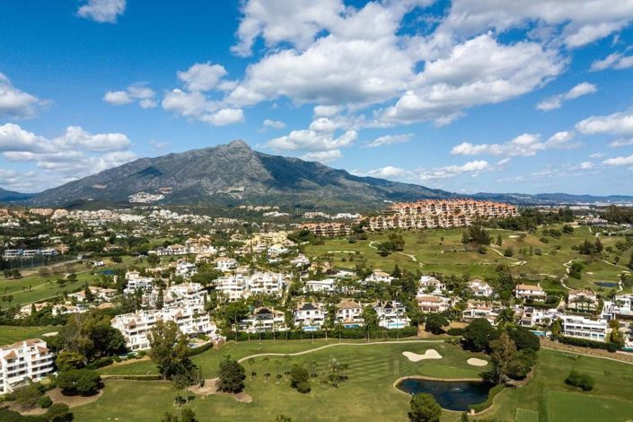 Image No.31-3 Bed Townhouse for sale