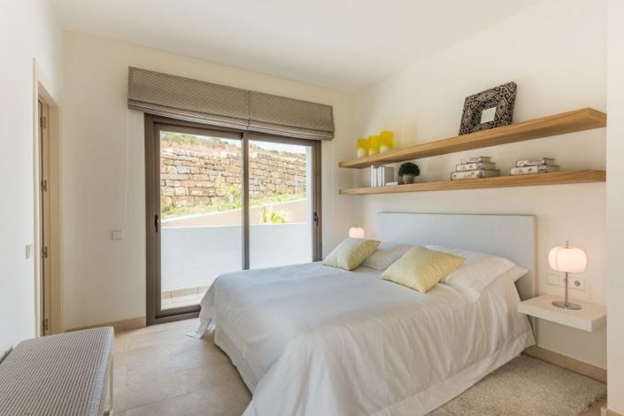 Image No.15-3 Bed Apartment for sale