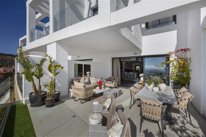 Image No.16-3 Bed Townhouse for sale