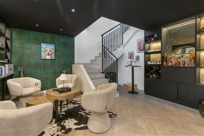 Image No.47-3 Bed Townhouse for sale