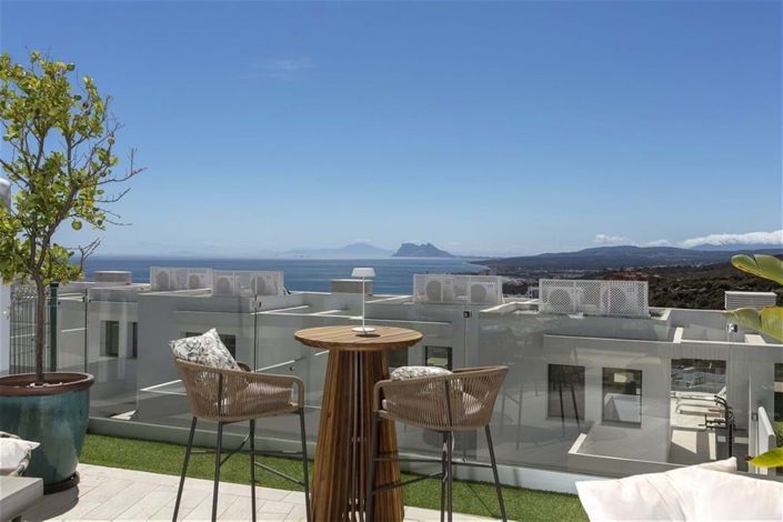 Image No.6-3 Bed Townhouse for sale