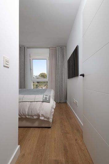 Image No.27-4 Bed Semi-Detached for sale