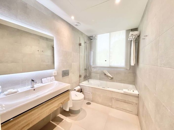 Image No.24-2 Bed Apartment for sale