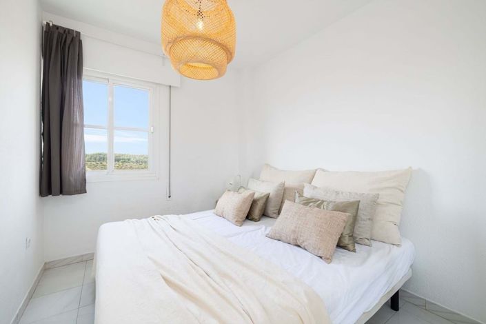 Image No.15-3 Bed Apartment for sale