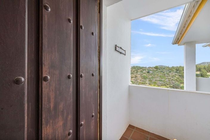 Image No.18-3 Bed Apartment for sale