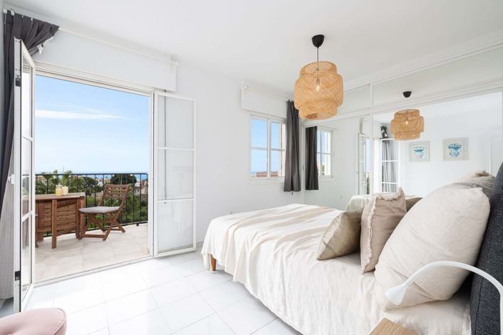 Image No.3-3 Bed Apartment for sale