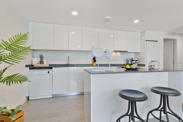 Image No.13-3 Bed Apartment for sale