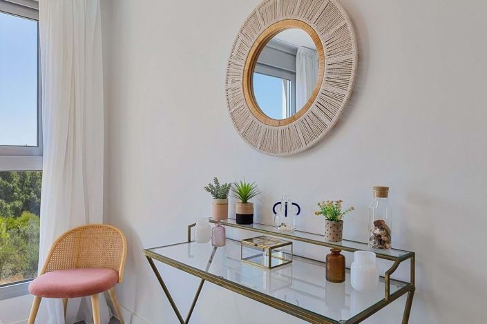 Image No.18-3 Bed Apartment for sale