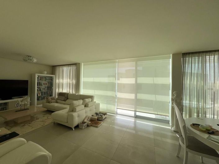 Image No.19-3 Bed Townhouse for sale