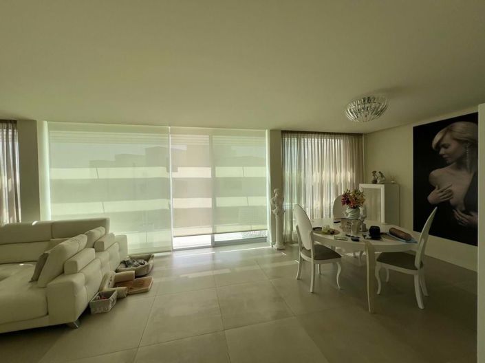 Image No.21-3 Bed Townhouse for sale