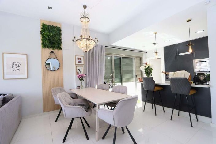 Image No.10-5 Bed Townhouse for sale