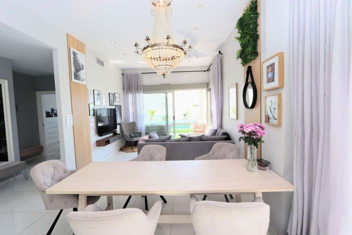 Image No.11-5 Bed Townhouse for sale