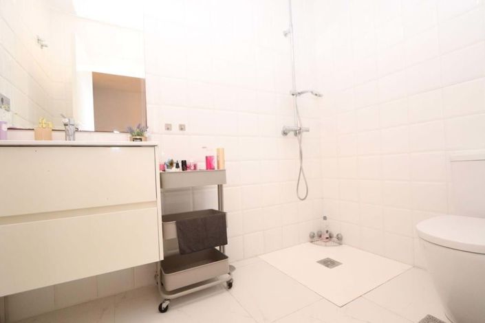 Image No.31-5 Bed Townhouse for sale