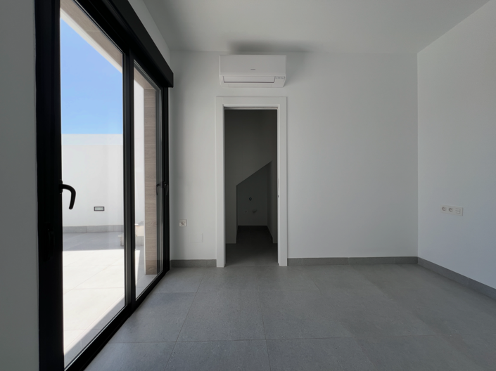 Image No.7-2 Bed Villa for sale