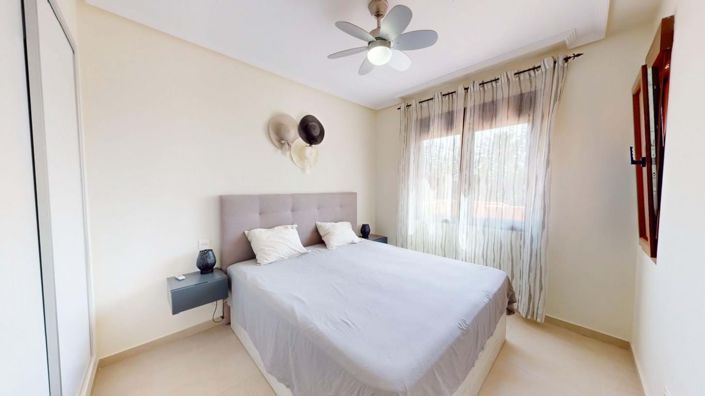 Image No.12-2 Bed Apartment for sale