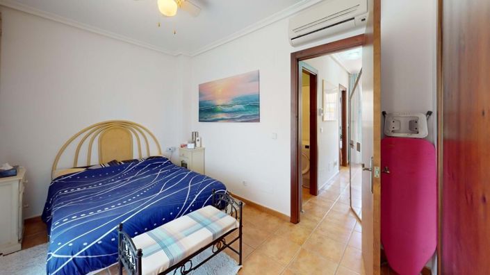 Image No.19-2 Bed Townhouse for sale