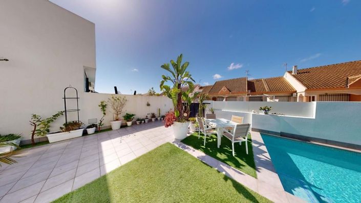 Image No.1-3 Bed Villa for sale
