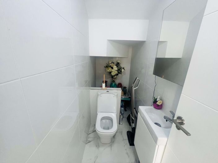 Image No.11-3 Bed Villa for sale