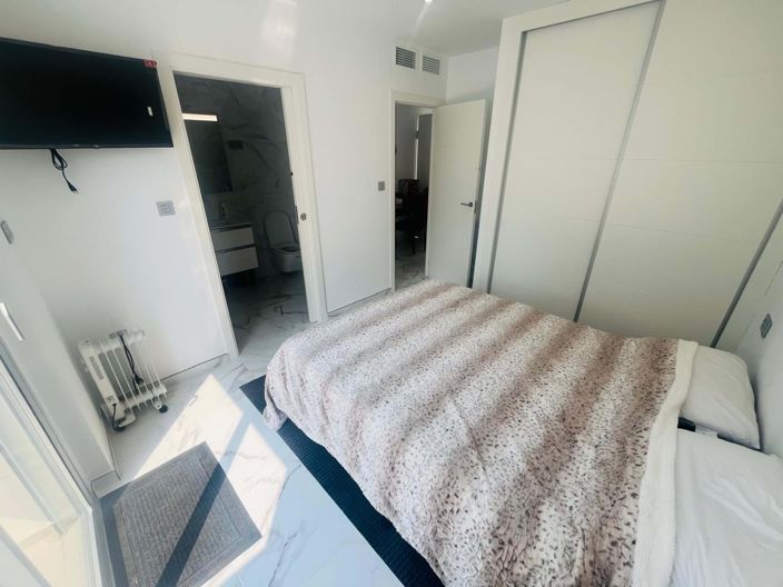 Image No.9-3 Bed Villa for sale