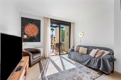 1447-642488-78d1f4f8b6655591b02d22fabb36a692d