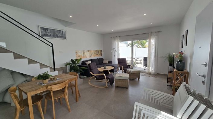 Image No.4-3 Bed Villa for sale