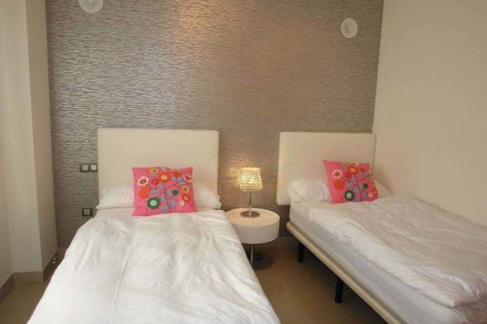 Image No.8-2 Bed Apartment for sale