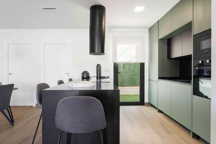 Image No.10-3 Bed Semi-Detached for sale