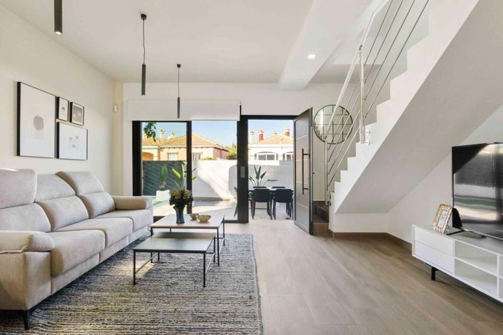 Image No.7-3 Bed Semi-Detached for sale