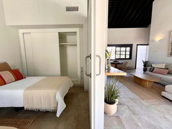 Image No.13-2 Bed Townhouse for sale