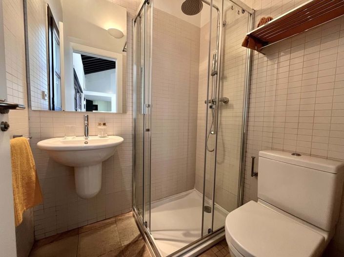 Image No.14-2 Bed Townhouse for sale