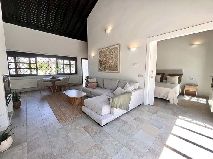 Image No.4-2 Bed Townhouse for sale