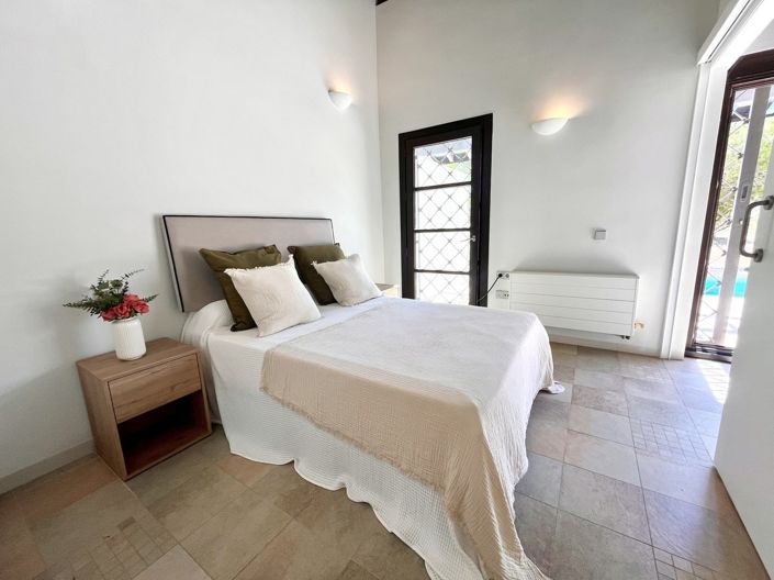 Image No.6-2 Bed Townhouse for sale