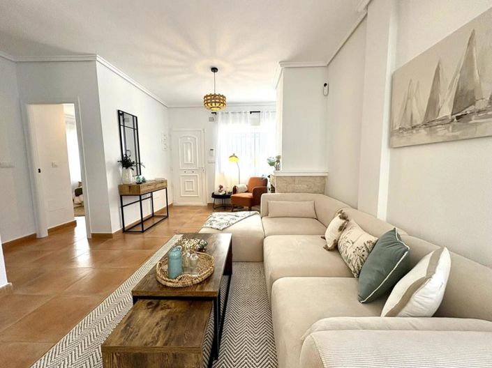 Image No.10-3 Bed Apartment for sale