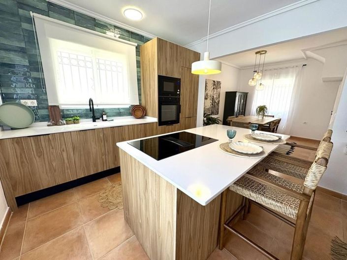 Image No.13-3 Bed Apartment for sale