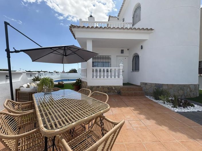 Image No.17-3 Bed Apartment for sale