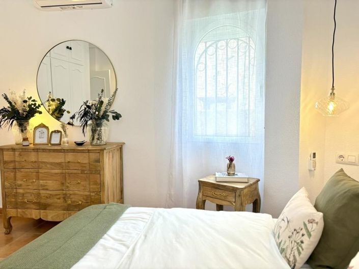 Image No.20-3 Bed Apartment for sale