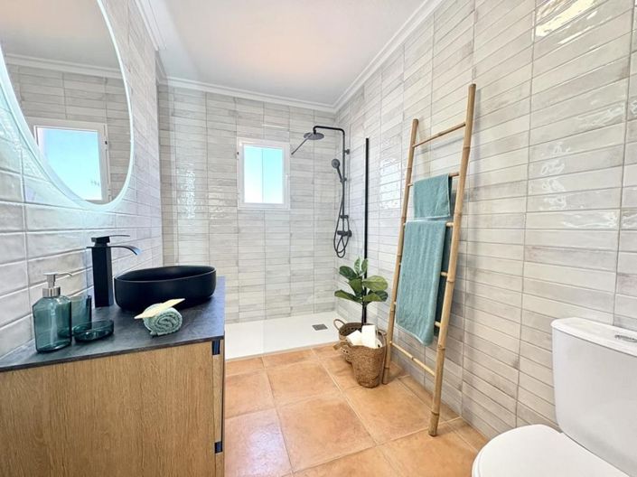 Image No.26-3 Bed Apartment for sale