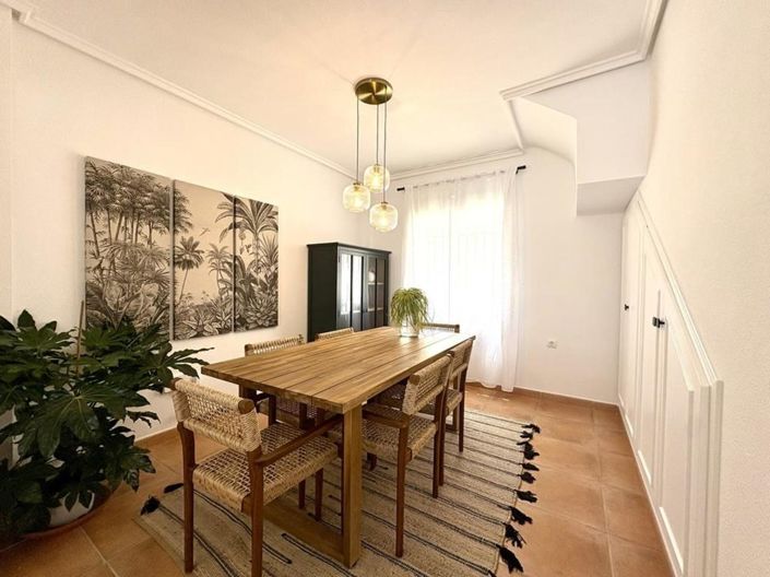 Image No.27-3 Bed Apartment for sale